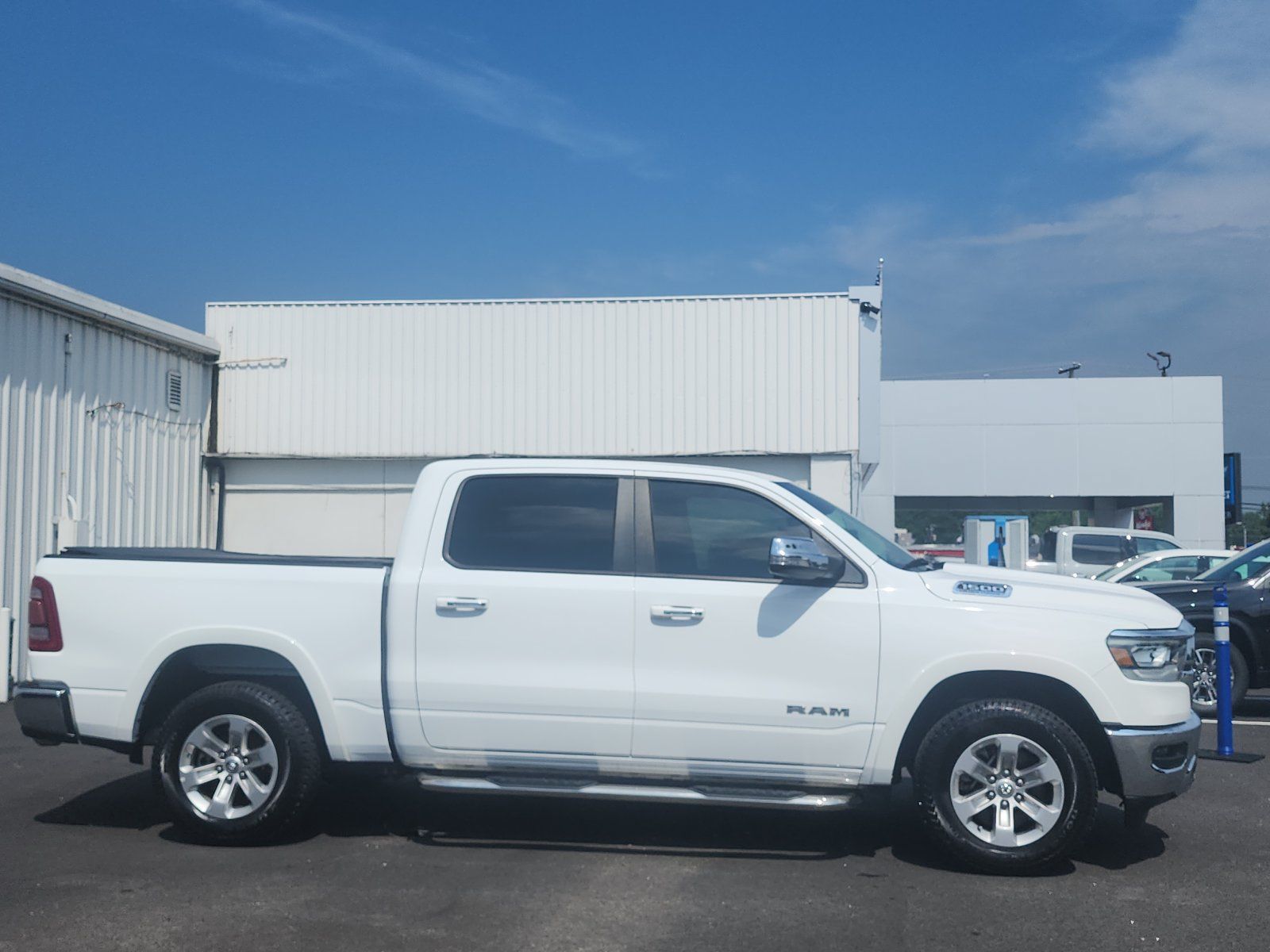 Used 2022 RAM 1500 Laramie AWD/4WD image 6