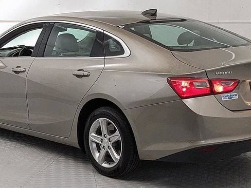 Used 2023 Chevrolet Malibu LS FWD image 4