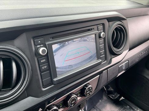 Used 2019 Toyota Tacoma SR AWD/4WD image 26