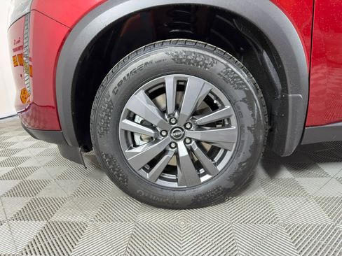 New 2026 Nissan Pathfinder SV image 10