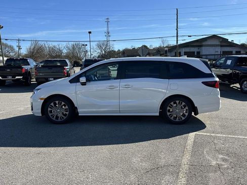 New 2026 Honda Odyssey Touring image 27