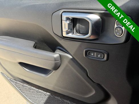 Used 2025 Jeep Wrangler Unlimited Sport S 4xe AWD/4WD image 29