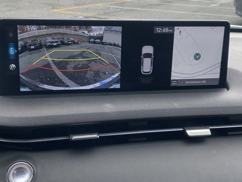 Used 2025 Genesis GV70 2.5T image 3