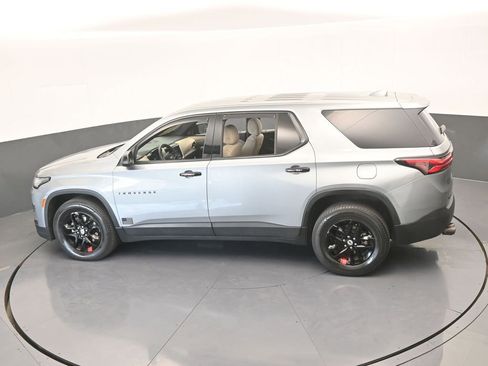Used 2023 Chevrolet Traverse LS image 46