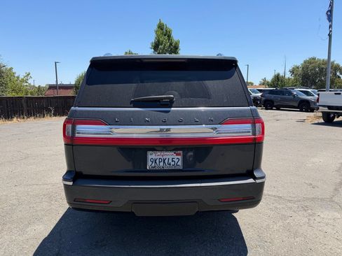 Used 2021 Lincoln Navigator L Black Label AWD/4WD image 4