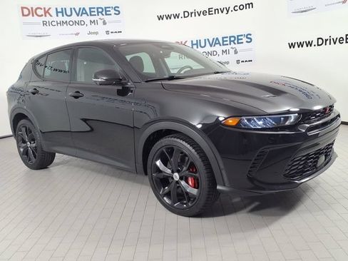 Used 2025 Dodge Hornet GT AWD/4WD image 3