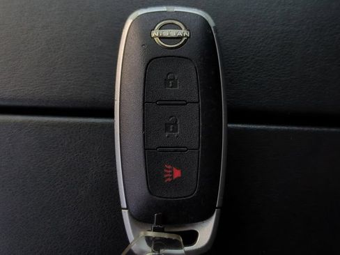 Used 2024 Nissan Rogue S AWD/4WD image 23