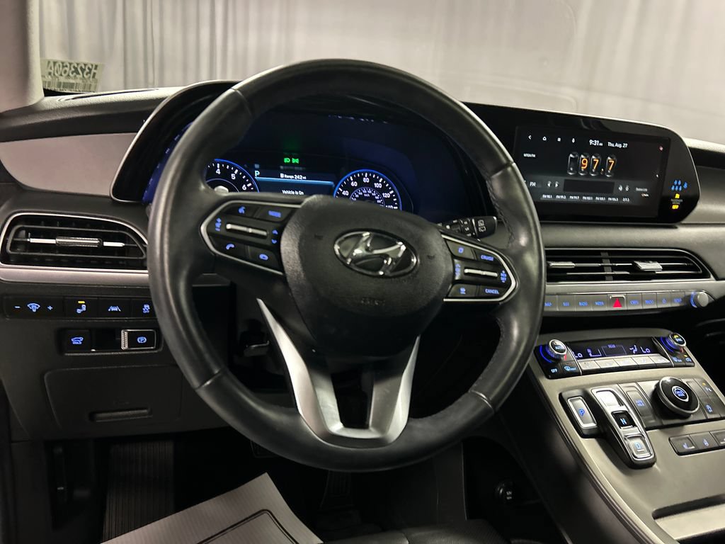 Used 2022 Hyundai Palisade SEL w/ Premium Package FWD image 13