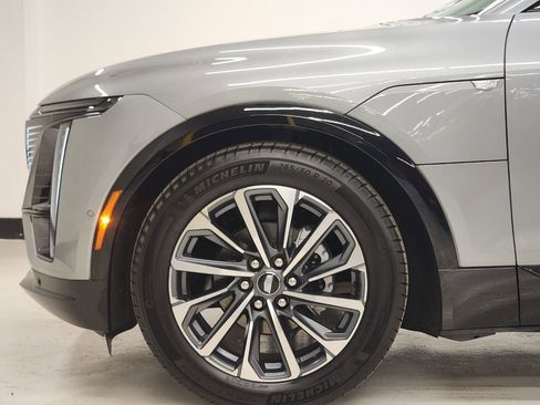 Used 2024 Cadillac Lyriq Sport image 33