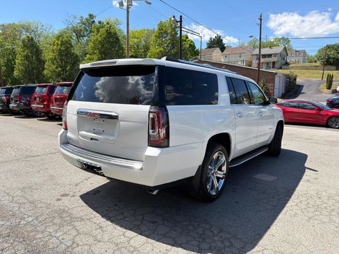 Used 2016 GMC Yukon XL Denali w/ Open Road Package AWD/4WD image 5
