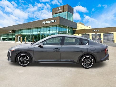 Used 2025 Kia K4 GT-Line w/ GT-Line Premium Package image 9