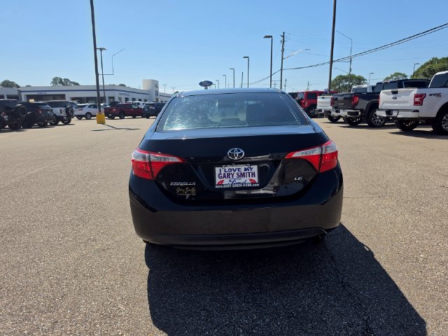 Used 2015 Toyota Corolla LE FWD image 4