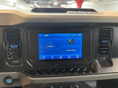 Used 2022 Ford Bronco Black Diamond image 22