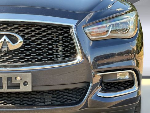 Used 2019 INFINITI QX60 Luxe w/ Essential Package AWD/4WD image 12