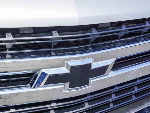 Used 2021 Chevrolet Silverado 1500 LT w/ Convenience Package II image 11