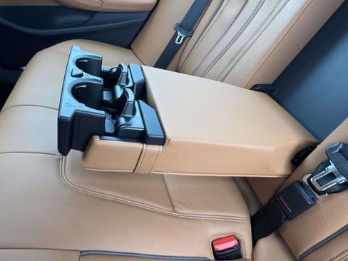 Used 2023 BMW 540i xDrive w/ M Sport Package image 18