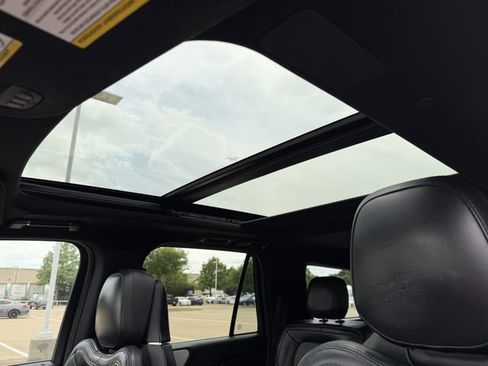 Used 2024 Lincoln Navigator Reserve AWD/4WD image 26