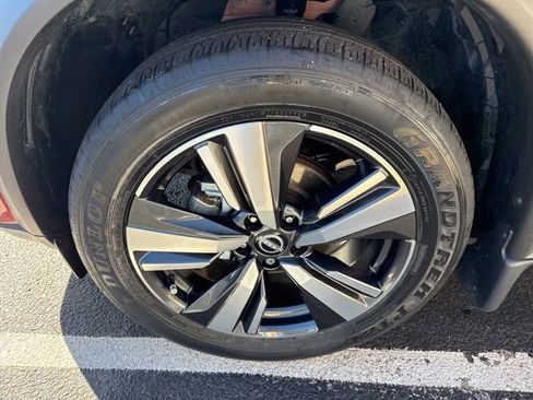 Used 2023 Nissan Rogue Platinum w/ Platinum Premium Package image 9