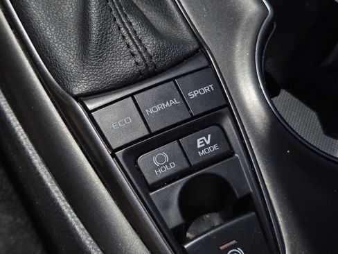 Used 2023 Toyota Camry SE FWD image 29