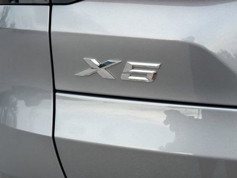 Used 2024 BMW X5 xDrive40i w/ Premium Package AWD/4WD image 11