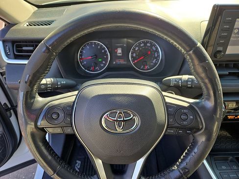Used 2019 Toyota RAV4 XLE w/ Convenience Package AWD/4WD image 19