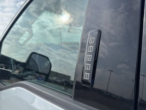Used 2024 Ford F250 XLT w/ FX4 Off-Road Package image 9