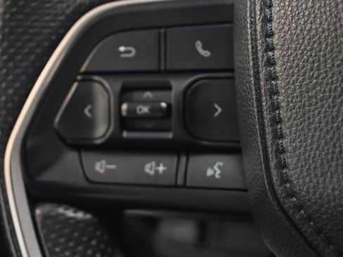 Used 2024 Toyota Tacoma TRD Off-Road image 8