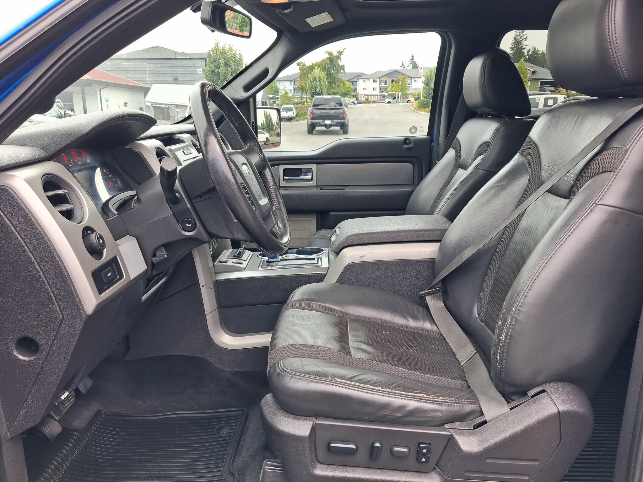 Used 2011 Ford F150 Raptor AWD/4WD image 28