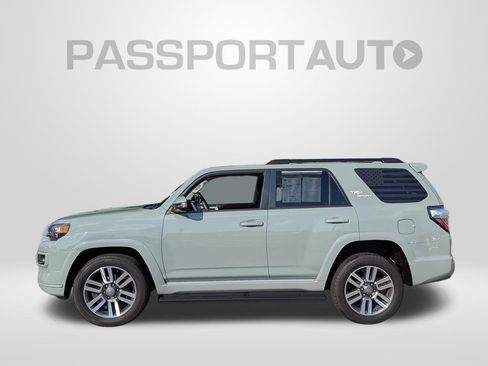 Used 2022 Toyota 4Runner TRD Sport w/ Technology Package AWD/4WD image 2
