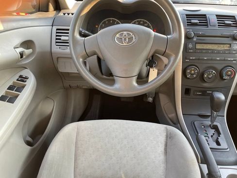 Used 2009 Toyota Corolla LE FWD image 14