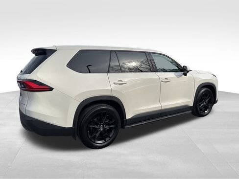 Used 2024 Toyota Grand Highlander Platinum image 9