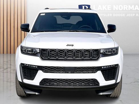 New 2026 Jeep Grand Cherokee Limited w/ Limited Altitude Package AWD/4WD image 3
