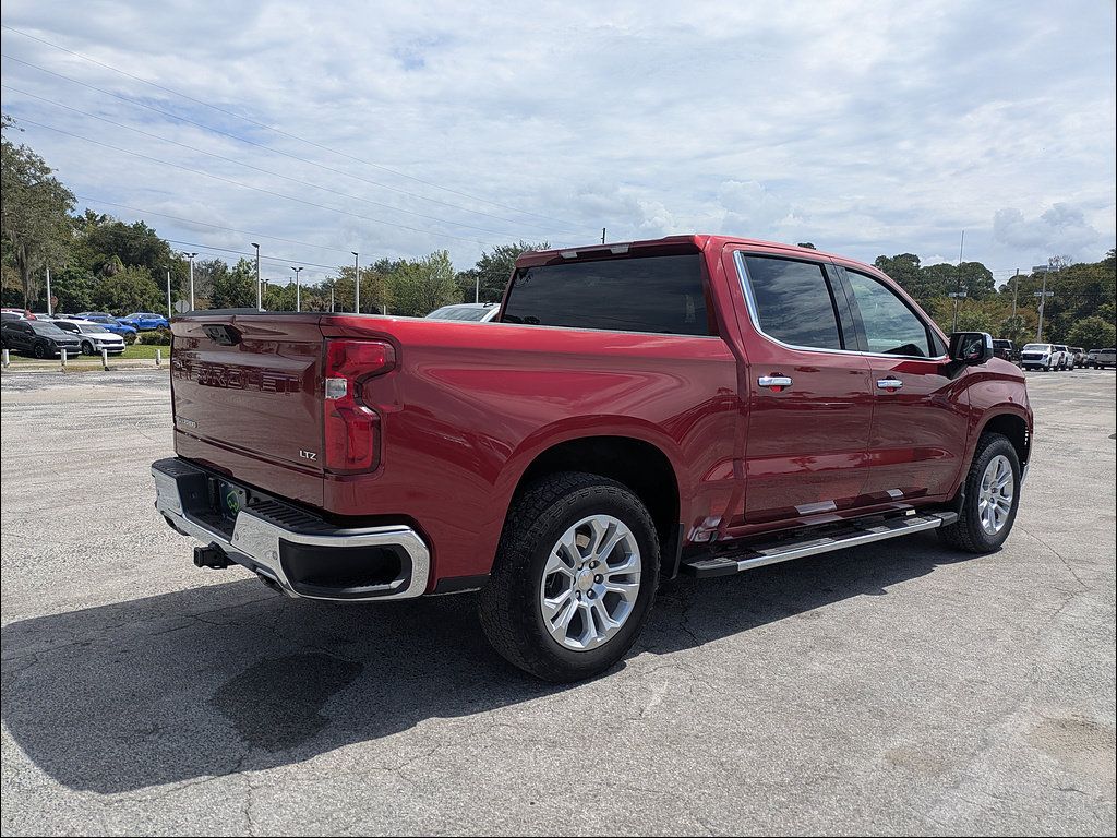Certified 2025 Chevrolet Silverado 1500 LTZ AWD/4WD image 7
