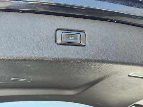 Used 2017 Audi Q7 3.0T Premium image 41