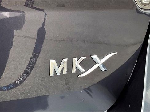 Used 2014 Lincoln MKX FWD w/ Equipment Group 102A image 25
