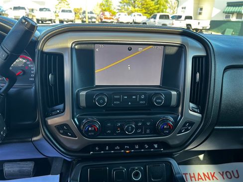 Used 2015 GMC Sierra 2500 Denali w/ Duramax Plus Package image 31