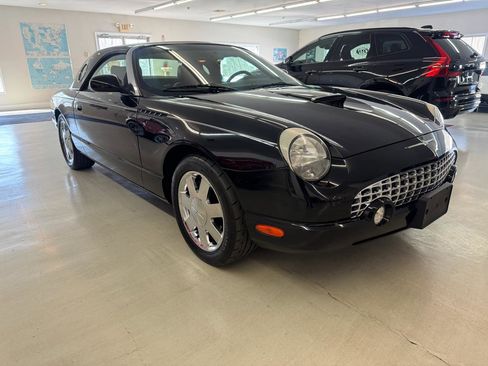 Used 2002 Ford Thunderbird image 4