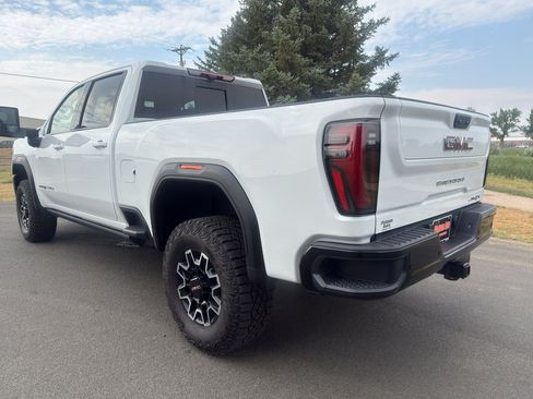 Used 2026 GMC Sierra 2500 AT4X AWD/4WD image 15