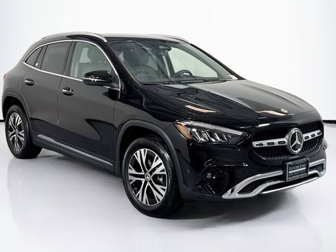 Certified 2025 Mercedes-Benz GLA 250 image 3