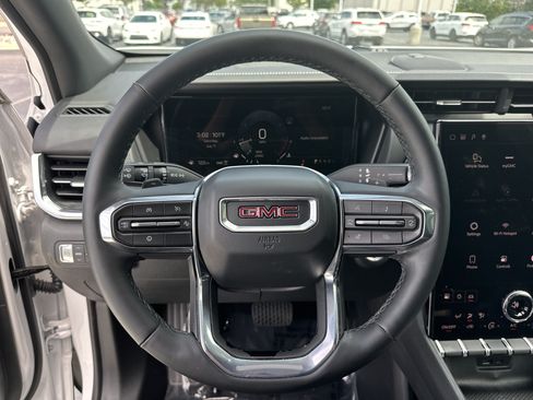 Used 2025 GMC Terrain Elevation w/ Black Edition AWD/4WD image 18