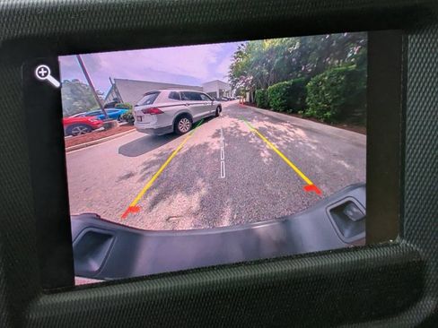 Used 2021 Jeep Gladiator Sport AWD/4WD image 12