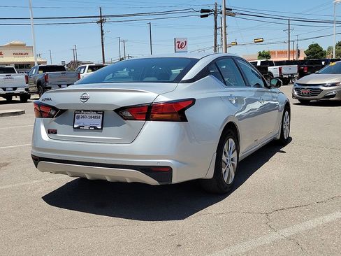 Used 2023 Nissan Altima 2.5 S FWD image 10