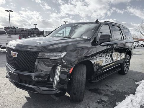 Used 2023 Cadillac Escalade Sport AWD/4WD image 4
