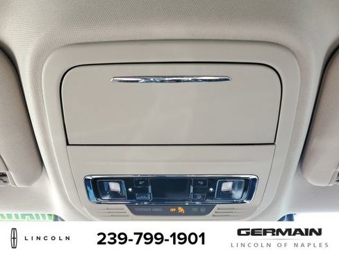 New 2025 Lincoln Corsair FWD image 32