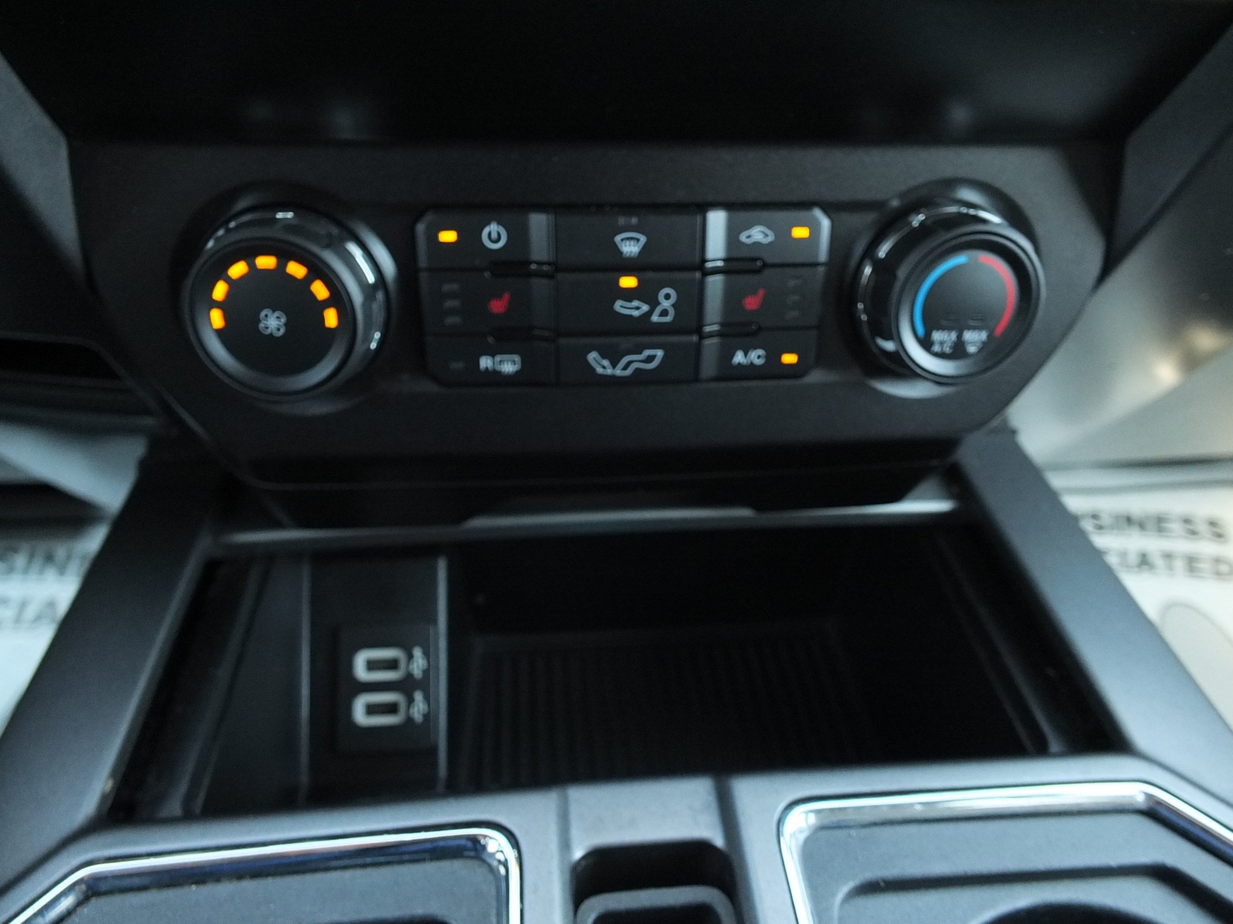 Used 2020 Ford F150 XLT w/ Equipment Group 302A Luxury AWD/4WD image 26