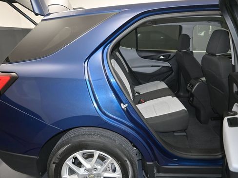 Used 2023 Chevrolet Equinox LS w/ LS Convenience Package FWD image 24