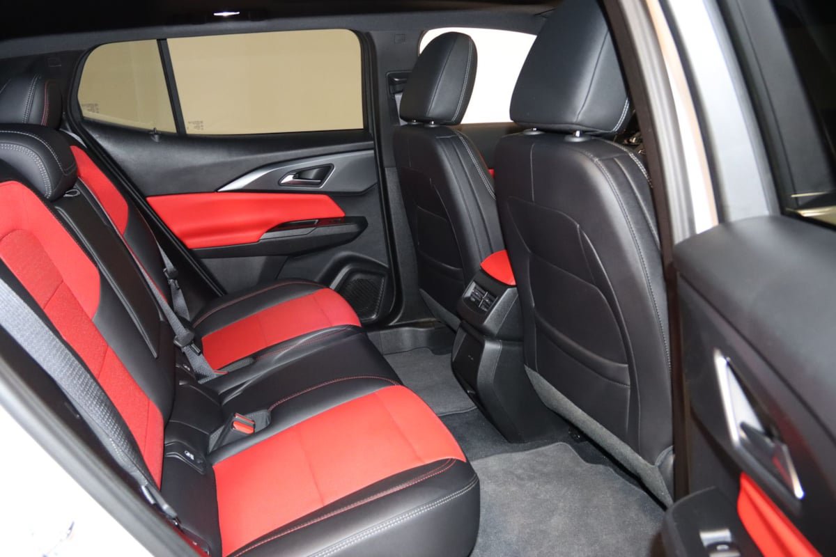 Used 2025 Chevrolet Equinox EV RS FWD image 69