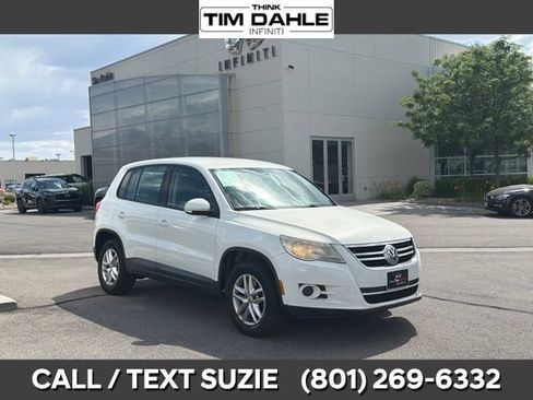 Used 2011 Volkswagen Tiguan S FWD image 1
