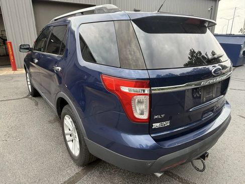 Used 2012 Ford Explorer XLT AWD/4WD image 2
