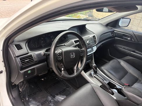 Used 2015 Honda Accord Sport image 7